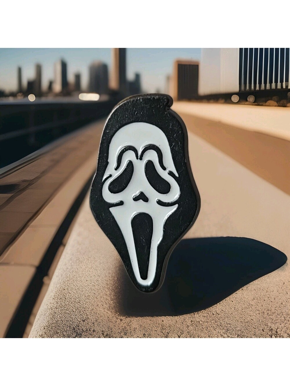 Vintage Ghost Face Mask Collectible Pin Rare Scream Horror Movie M73